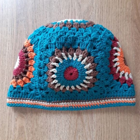 Granny Square vintage beanie hat handmade crochet - Picture 4 of 11